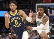 詹姆斯复出首战，威少状态火爆，助攻爆棚成为焦点！