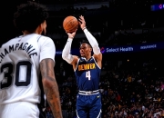 魔术，连续三场30+，威少！