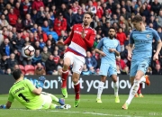 包含比利亚雷亚尔门将表现出色，逼平强敌的词条